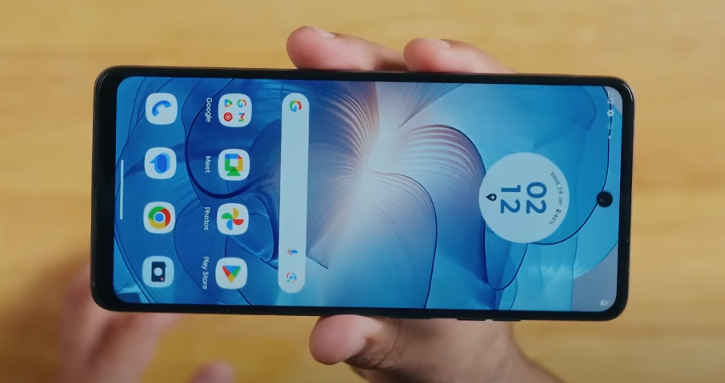 Moto G24 Power display